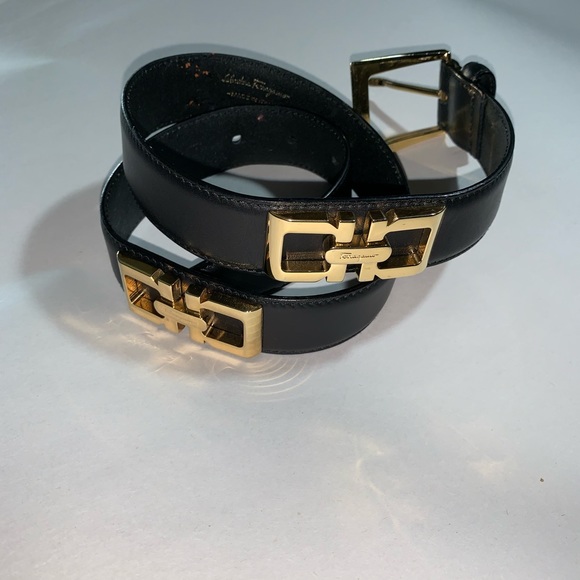 Salvatore Ferragamo Accessories - SALVATORE FERRAGAMO size MED black/gold BELT